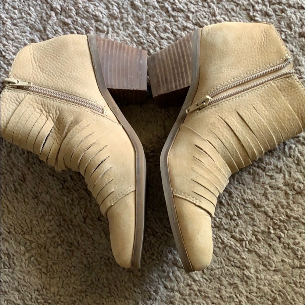 Booties - Picture 4 of 5